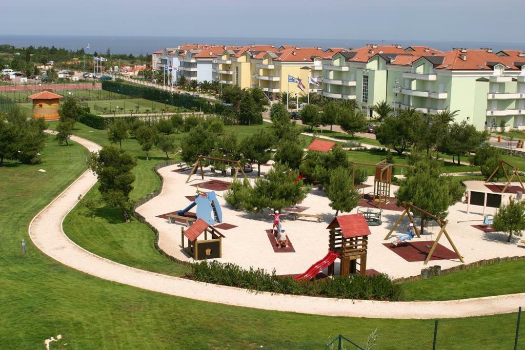 Apartment Golf كرفني فره المظهر الخارجي الصورة