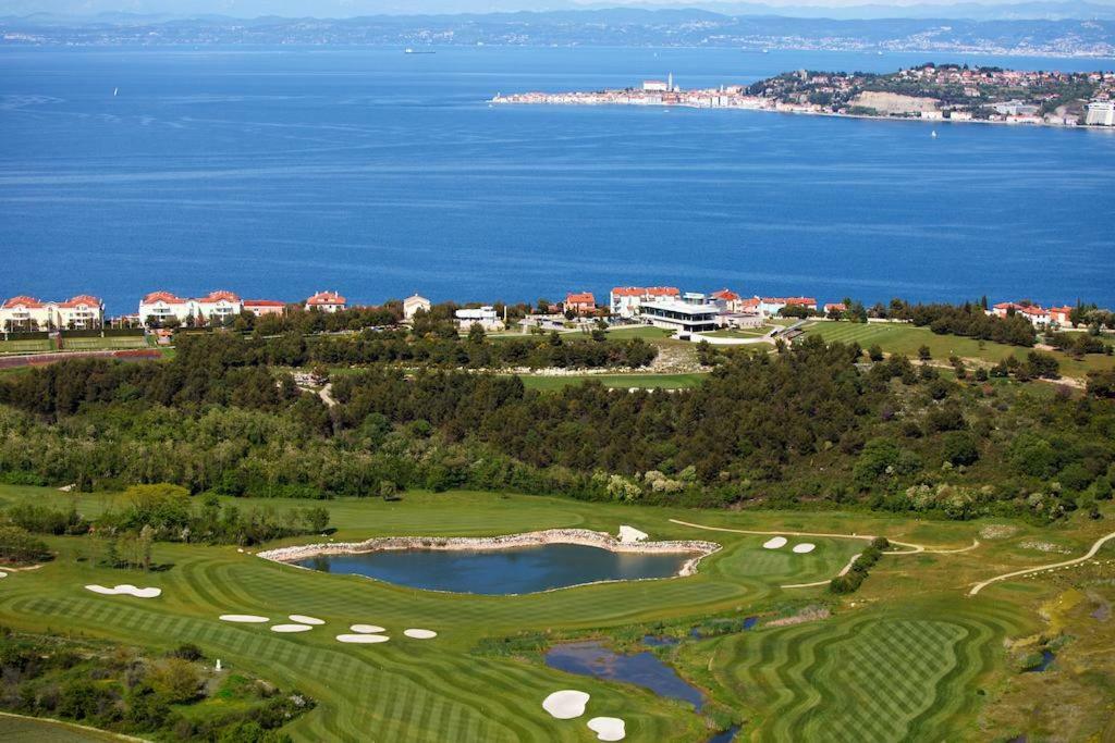 Apartment Golf كرفني فره المظهر الخارجي الصورة